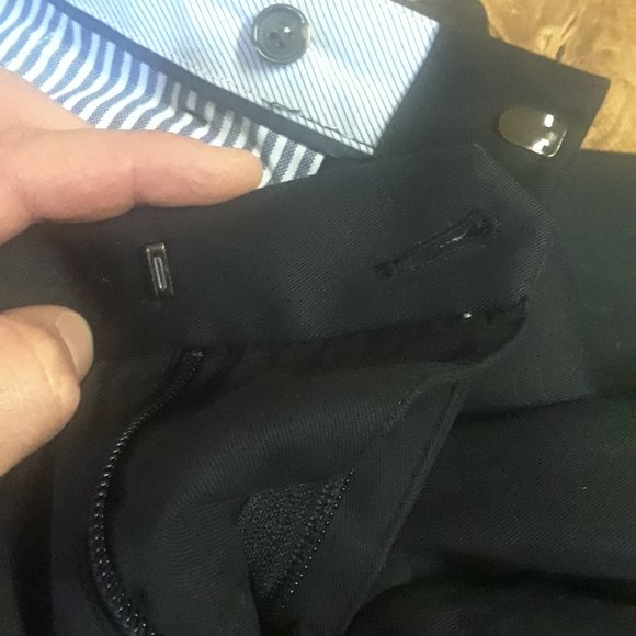 Gap Tailored KHAKIS - Picture 10 of 13